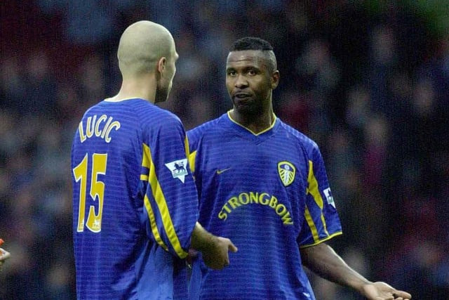 Het Leeds United Shirt van 2001-2002: Een Modeklassieker of Modeblunder?