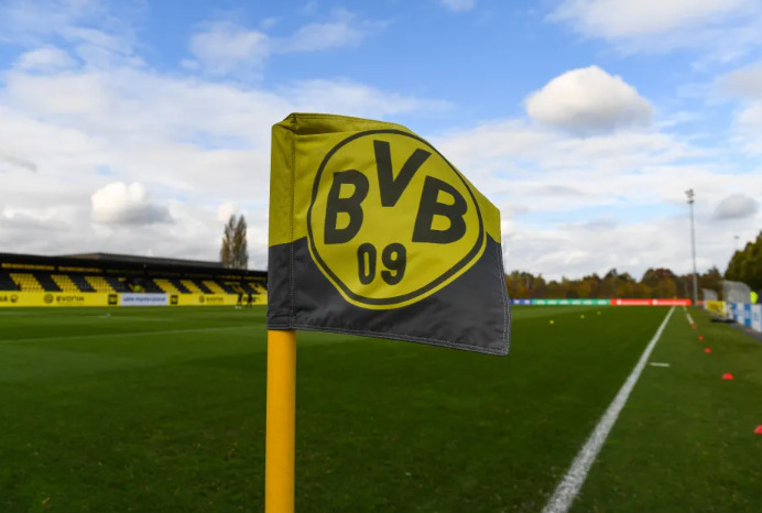 Van de Jeugdopleiding naar de Top: Hoe Borussia Dortmund’s Trainingsomgeving Vormt